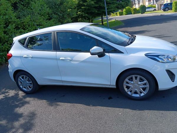 Ford Fiesta Hatchback, Petrol, 2019, White