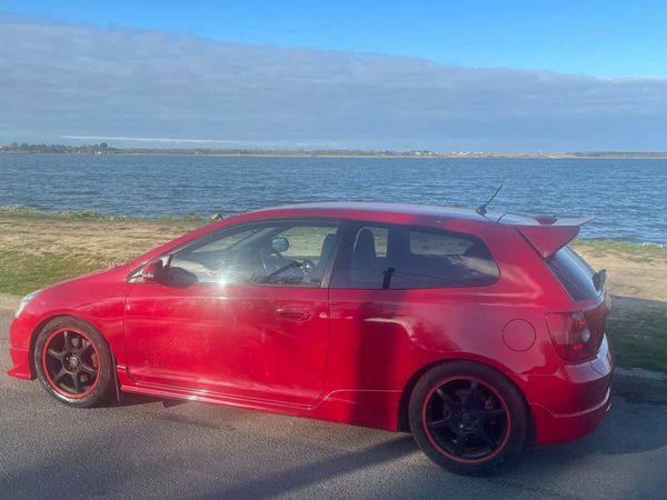 Honda Civic Hatchback, Petrol, 2004, Red