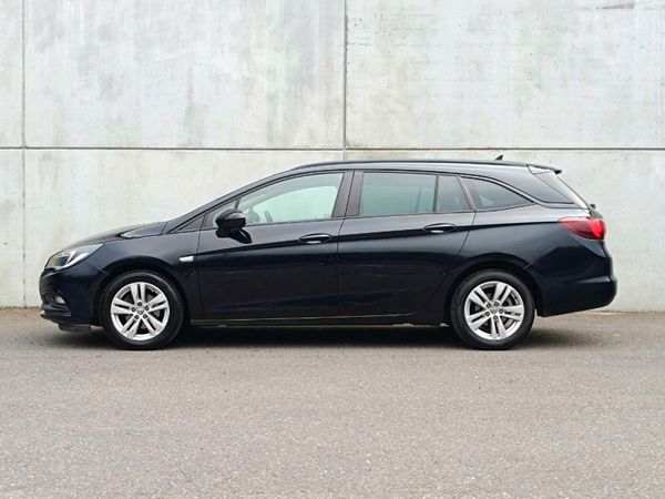 Vauxhall Astra Estate, Diesel, 2018, Blue