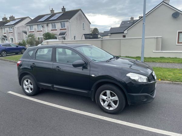 Nissan Qashqai Hatchback, Diesel, 2011, Black
