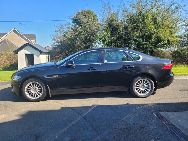 Jaguar XF Saloon, Diesel, 2018, Black