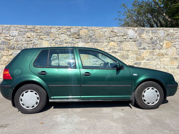 Volkswagen Golf Hatchback, Petrol, 2002, Green