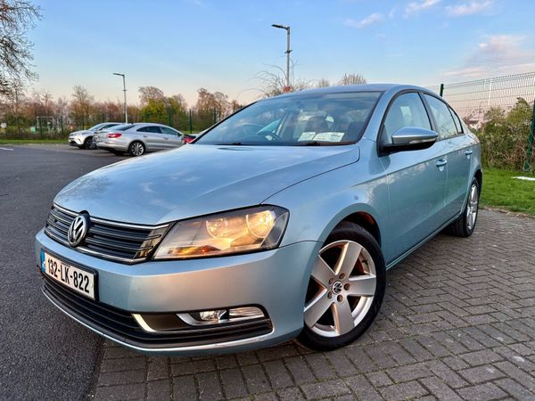 Volkswagen Passat Saloon, Diesel, 2013, Blue