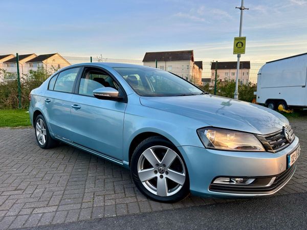 Volkswagen Passat Saloon, Diesel, 2013, Blue