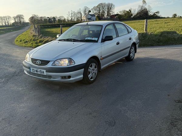 Toyota Avensis Hatchback, Diesel, 2003, Silver