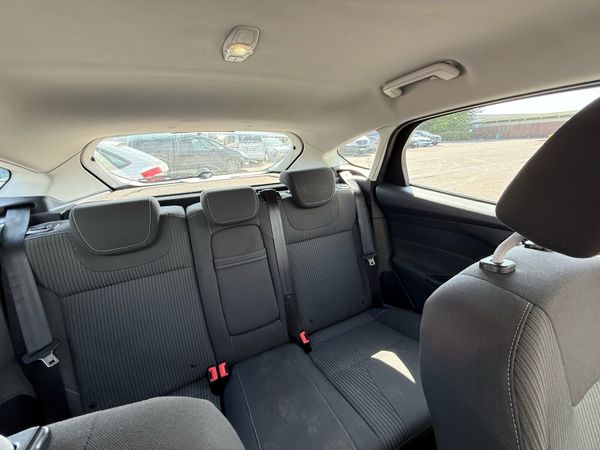 Ford Focus Hatchback, Diesel, 2012, Black