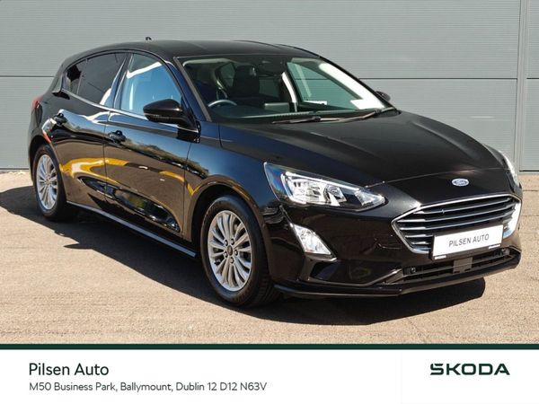 Ford Focus Hatchback, Petrol, 2021, Black