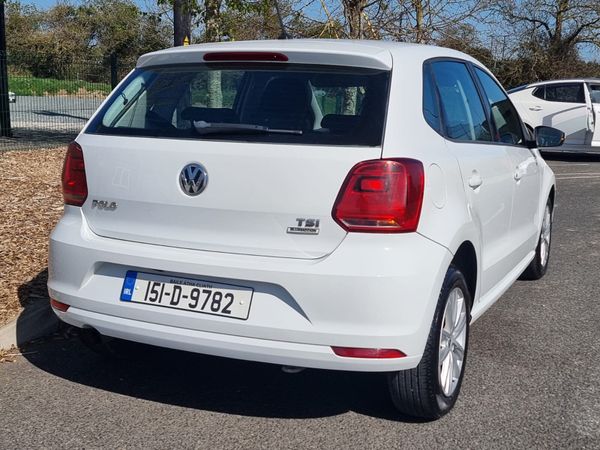 Volkswagen Polo Hatchback, Petrol, 2015, White