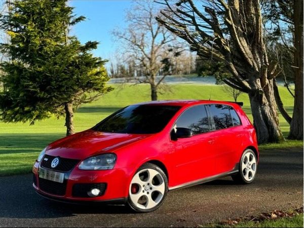 Volkswagen Golf Hatchback, Petrol, 2008, Red