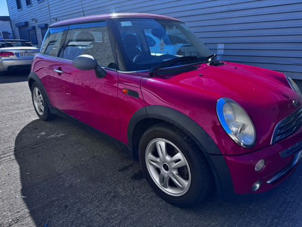 Mini One Hatchback, Petrol, 2005, Red