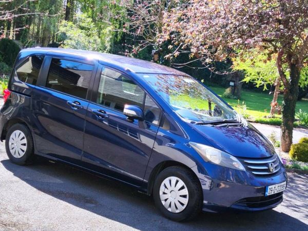 Honda Freed MPV, Petrol, 2009, Blue