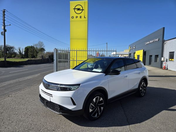 Opel Grandland SUV, Petrol Hybrid, 2026, White
