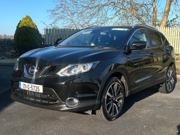 Nissan Qashqai SUV, Diesel, 2017, Black