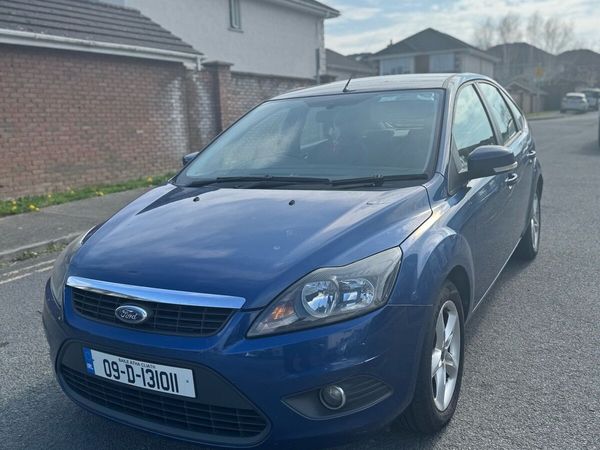 Ford Focus Hatchback, Petrol, 2009, Blue