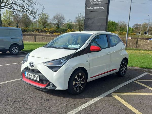 Toyota Aygo Hatchback, Petrol, 2020, White