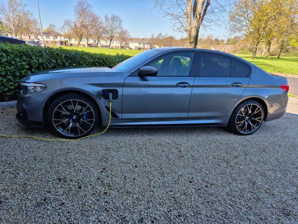 BMW 5-Series Saloon, Petrol Plug-in Hybrid, 2019, Blue