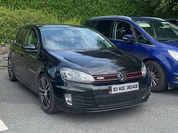 Volkswagen Golf Hatchback, Diesel, 2010, Black