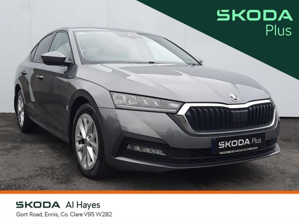 Skoda Octavia Saloon, Diesel, 2022, Grey