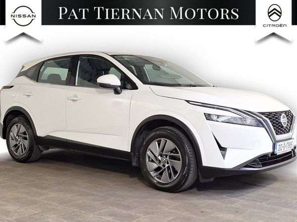 Nissan Qashqai MPV, Petrol, 2021, White