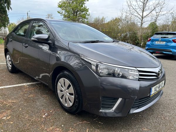 Toyota Corolla Saloon, Diesel, 2014, Grey
