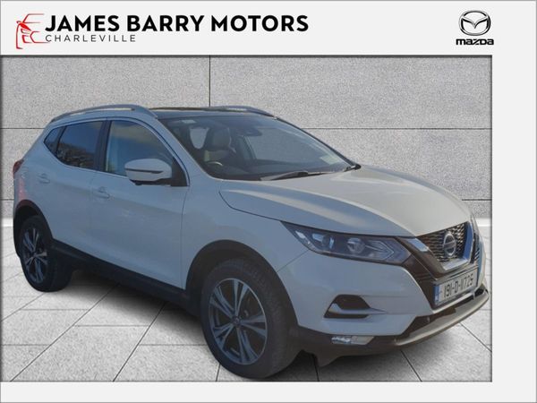 Nissan Qashqai MPV, Petrol, 2019, White