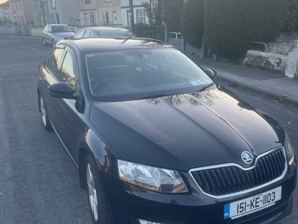 Skoda Octavia Saloon, Diesel, 2015, Black