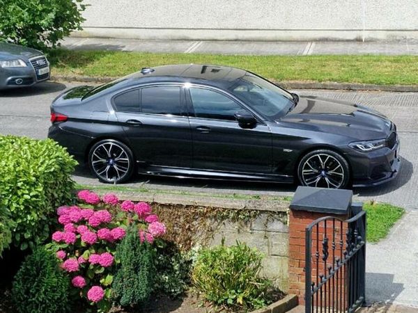 BMW 5-Series Saloon, Petrol Plug-in Hybrid, 2022, Grey