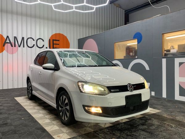 Volkswagen Polo Hatchback, Petrol, 2016, White