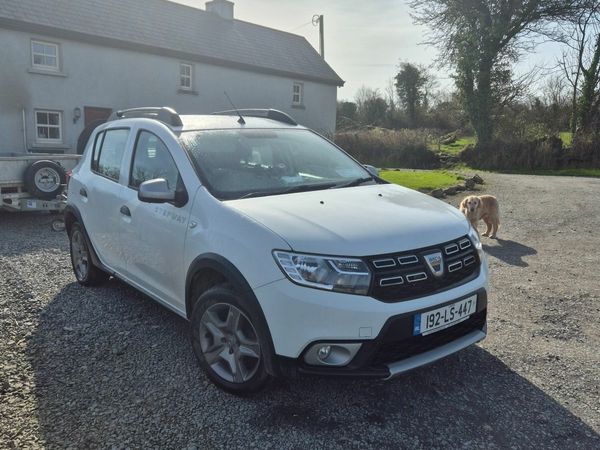 Dacia Sandero Stepway Hatchback, Diesel, 2019, White