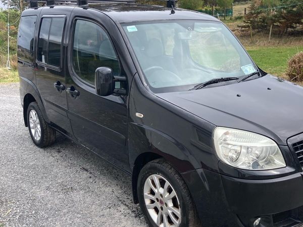 Fiat Doblo MPV, Petrol, 2009, Black