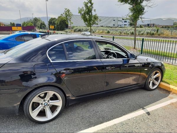 BMW 5-Series Saloon, Diesel, 2009, Black