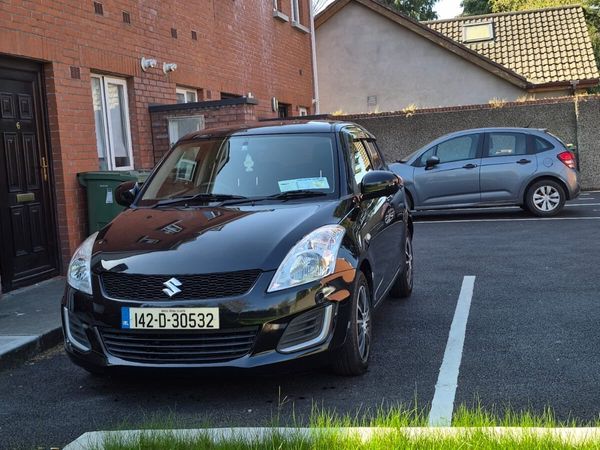 Suzuki Swift Hatchback, Petrol, 2014, Black
