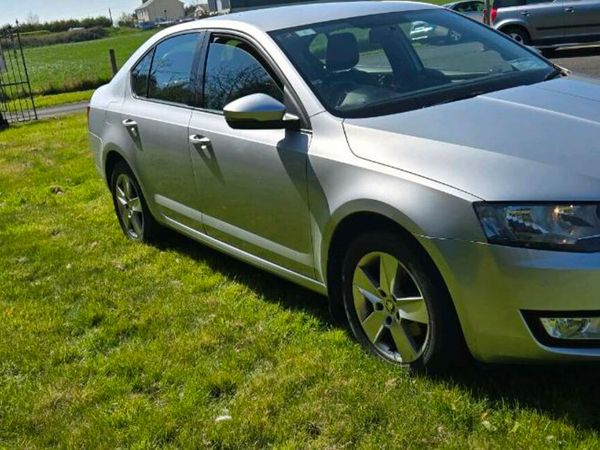 Skoda Octavia Saloon, Diesel, 2016, Silver