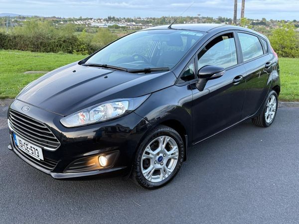 Ford Fiesta Hatchback, Petrol, 2015, Black