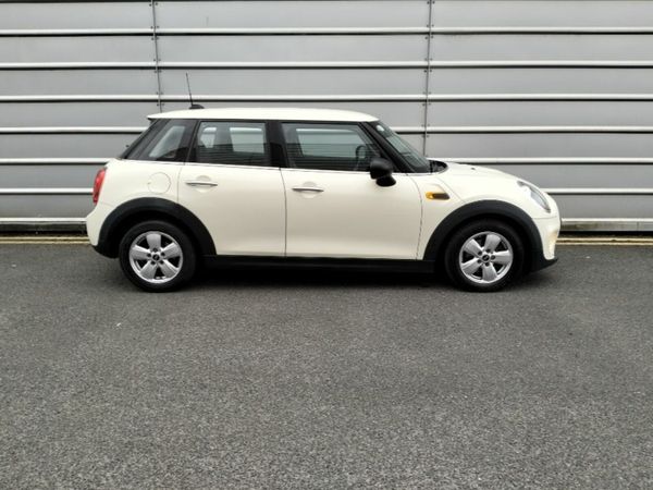 Mini One Hatchback, Diesel, 2016, White