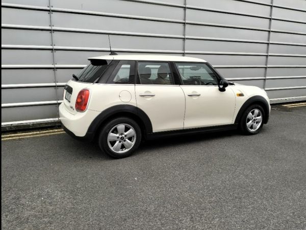 Mini One Hatchback, Diesel, 2016, White