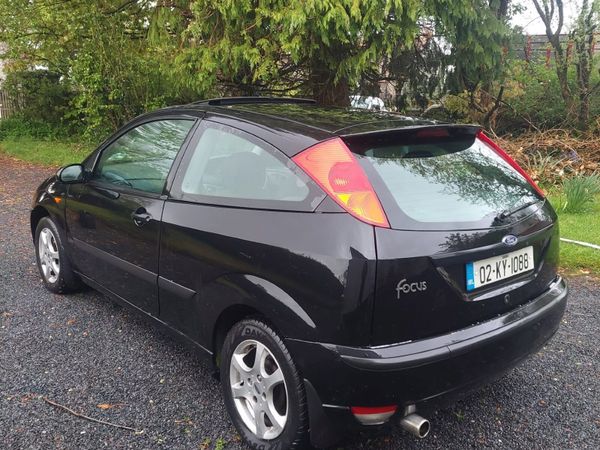 Ford Focus Hatchback, Petrol, 2002, Black