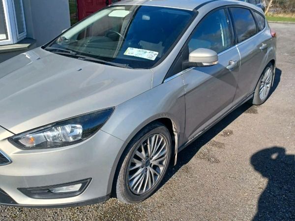 Ford Focus Hatchback, Diesel, 2015, Silver