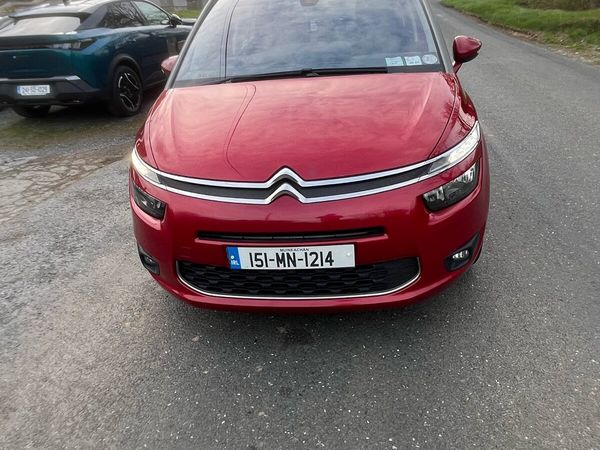 Citroen C4 Hatchback, Diesel, 2015, Red
