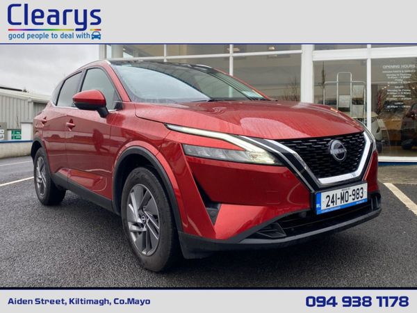 Nissan Qashqai MPV, Petrol Hybrid, 2024, Red