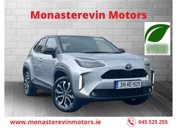Toyota Yaris Cross Hatchback, Petrol Hybrid, 2024, Grey