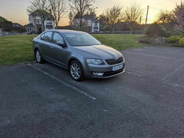 Skoda Octavia Hatchback, Diesel, 2013, Grey