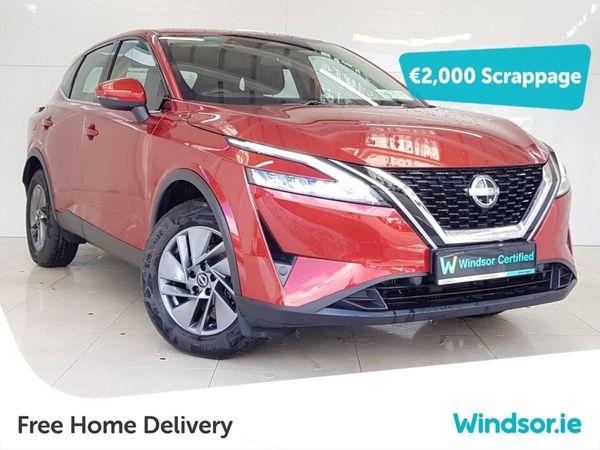 Nissan Qashqai Crossover, Petrol, 2024, Red