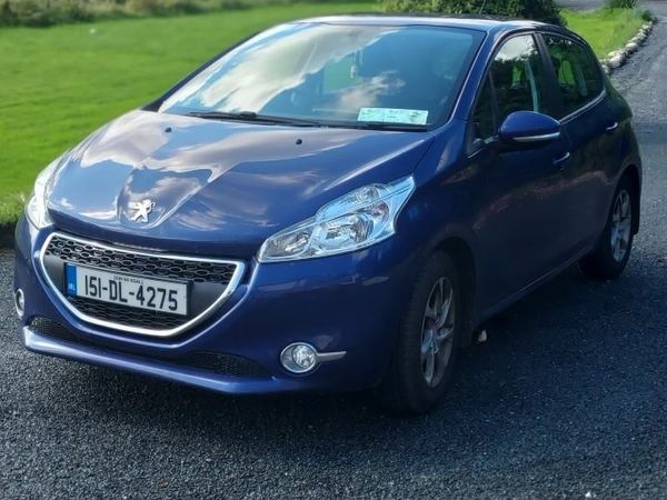 Peugeot 208 Hatchback, Diesel, 2015, Blue