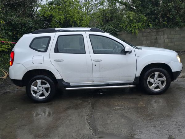 Dacia Duster SUV, Diesel, 2013, White