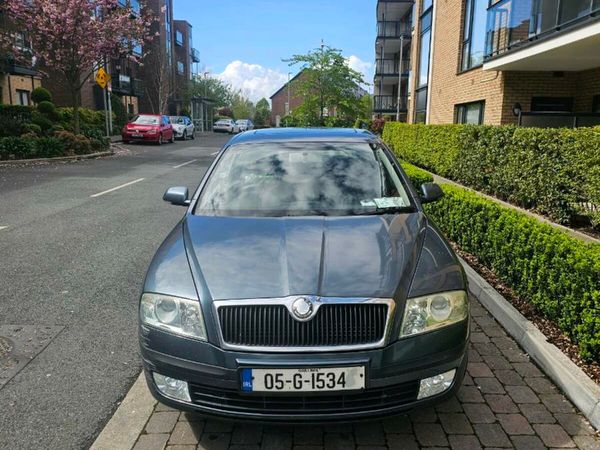 Skoda Octavia Hatchback, Petrol, 2005, Grey