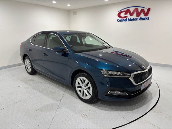 Skoda Octavia Hatchback, Diesel, 2022, Blue