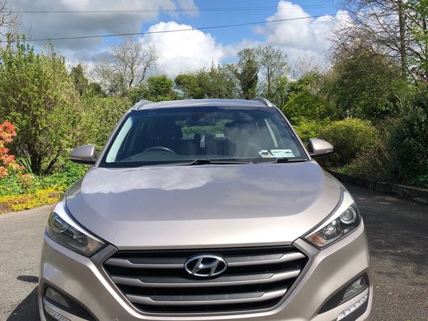 Hyundai Tucson SUV, Diesel, 2016, Beige