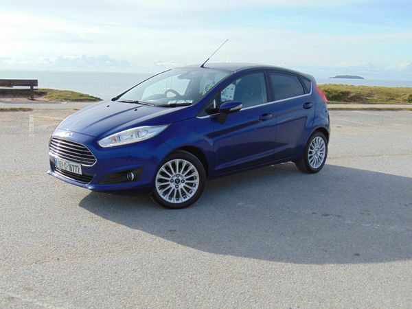 Ford Fiesta Hatchback, Petrol, 2015, Blue