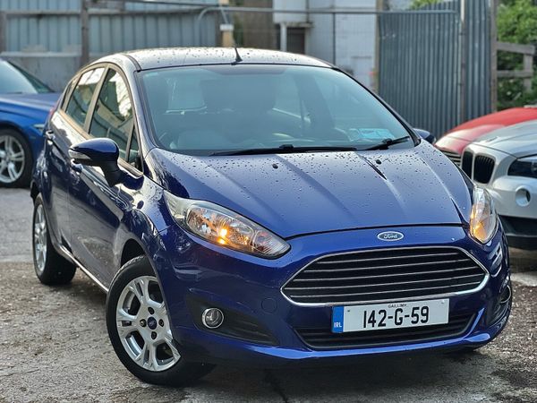 Ford Fiesta Hatchback, Petrol, 2014, Blue
